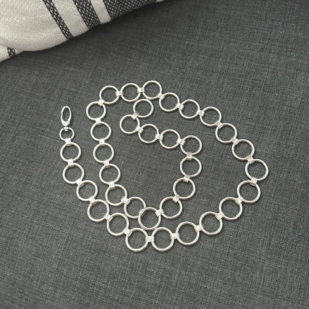 Metal hoop belt
